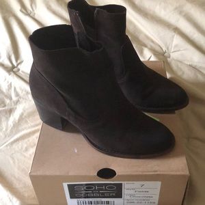 Ladies Soho Cobbler Chocolate booties Size 7